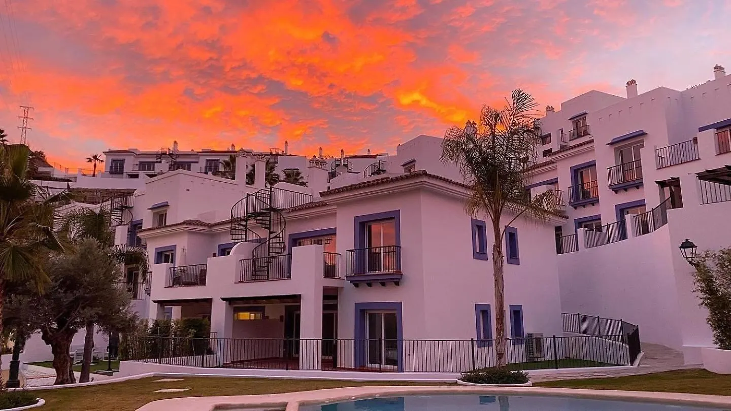 Paraiso Penthouse Unique Sea View To Gibraltar Estepona Appartement