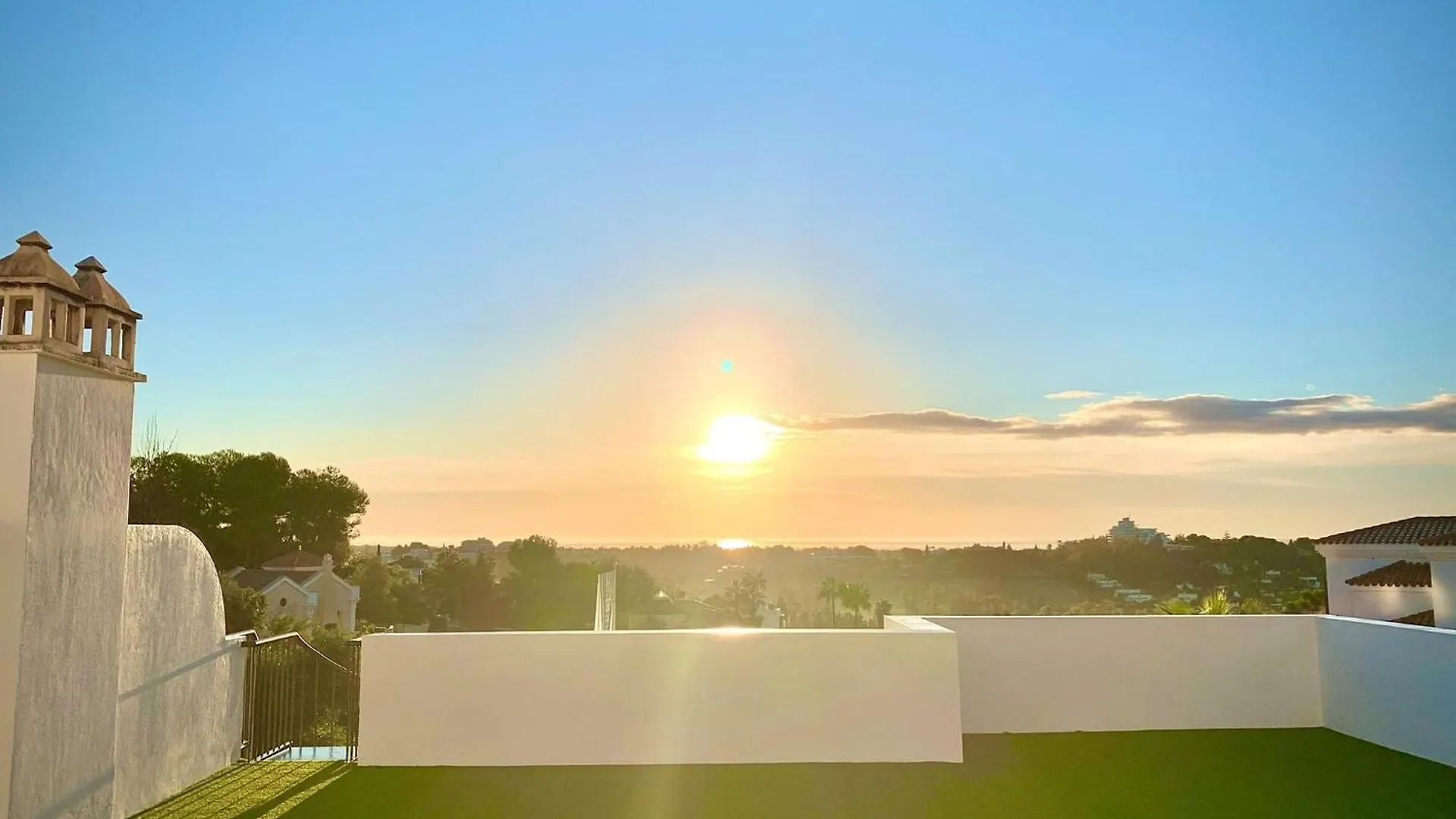 Paraiso Penthouse Unique Sea View To Gibraltar Estepona 0*,  Spanje